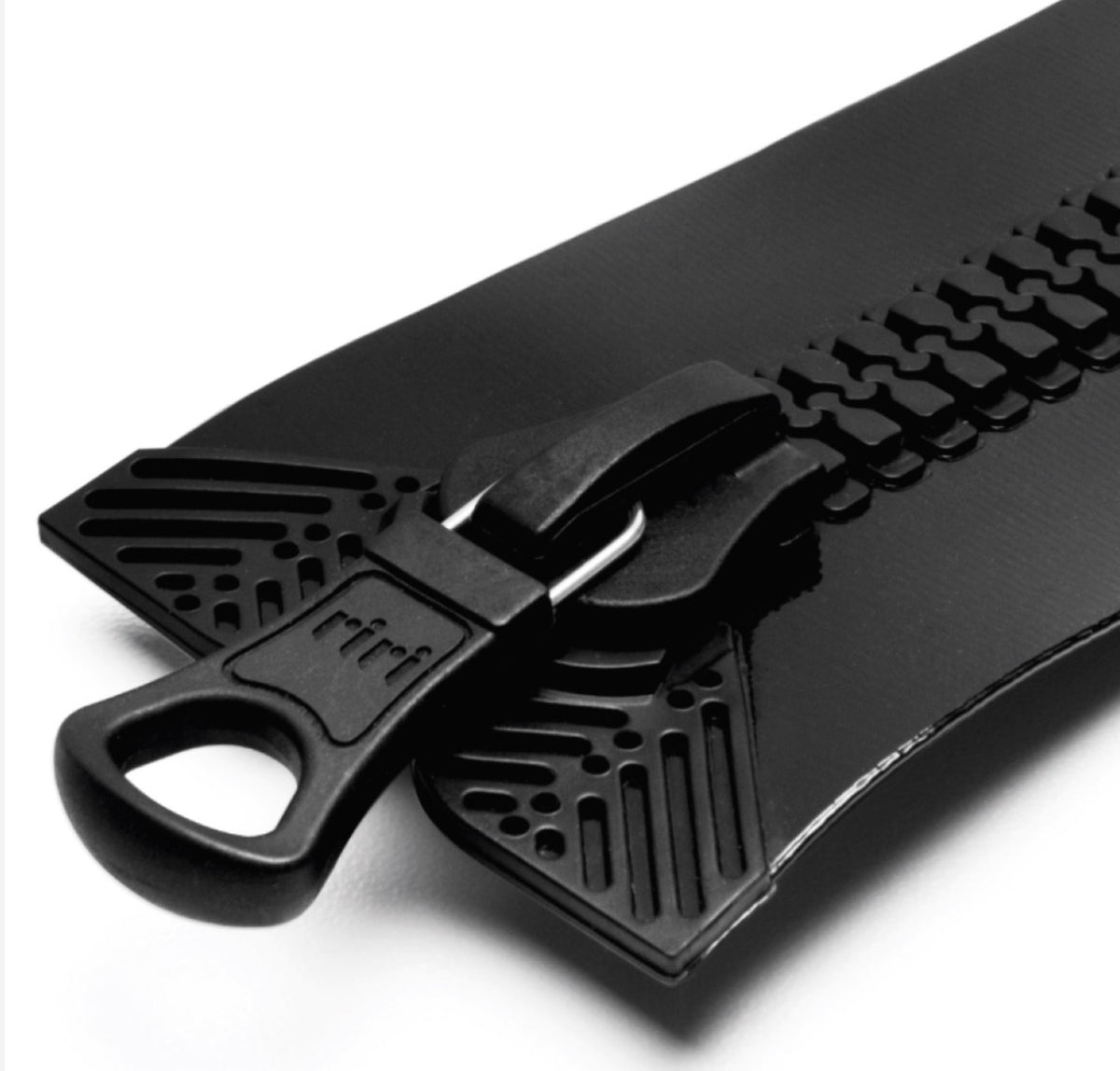 Riri Rubberized Zipper - 30 inch – Brooklyn General Store