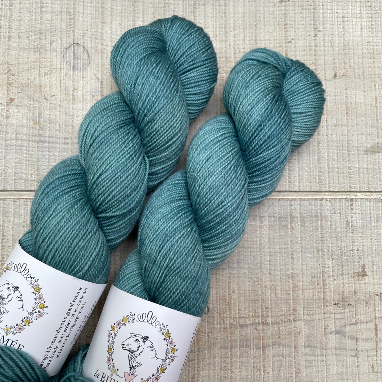 高品質セール海外毛糸 La Bien Aimée， Merino DK 3カセ セット 生地