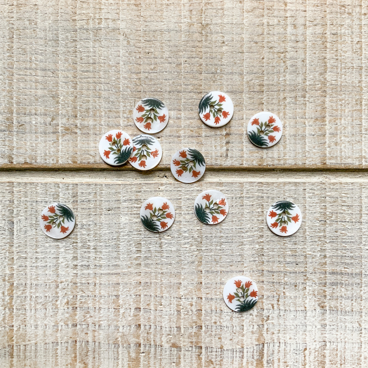 Textile Garden Shell Button Red Flowers 12mm 2756 – Brooklyn General Store